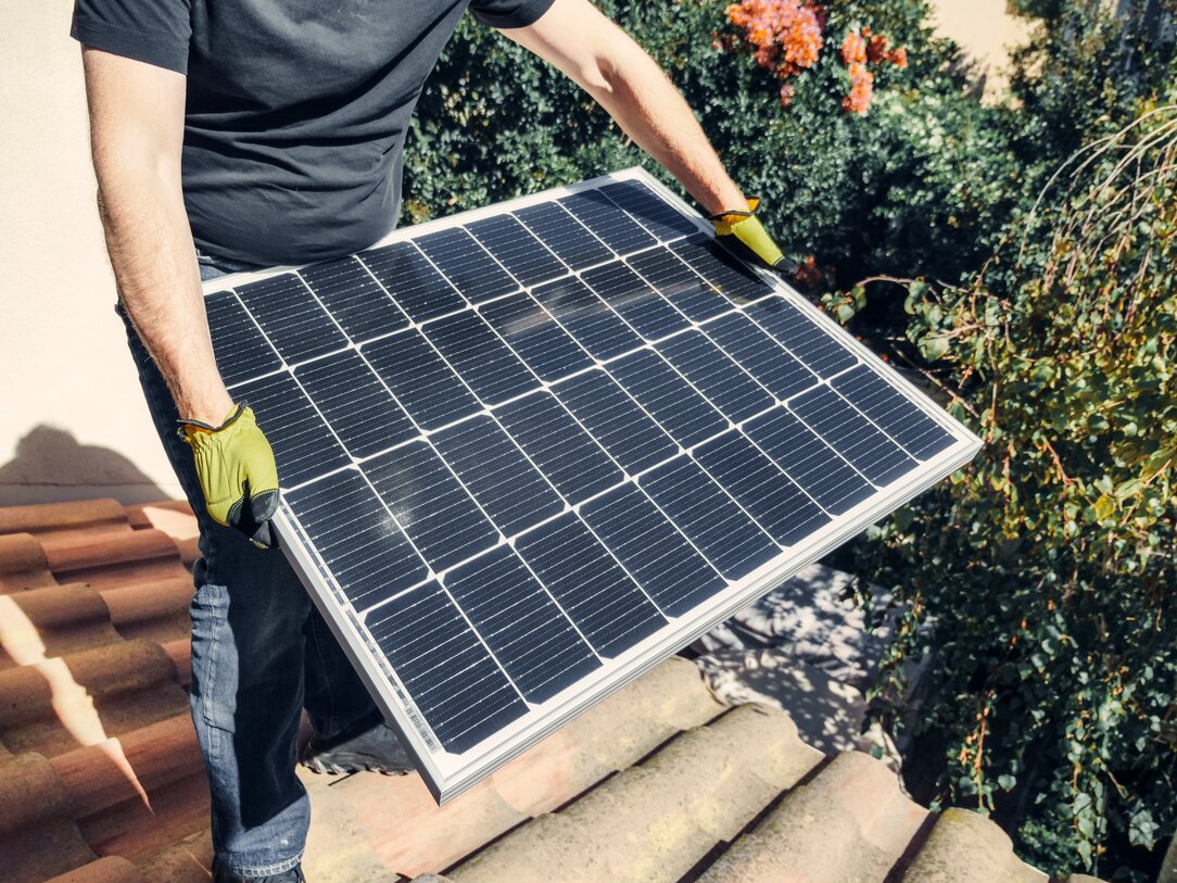 Should Virginia Homeowners Replace Their Roof Before Going Solar?
